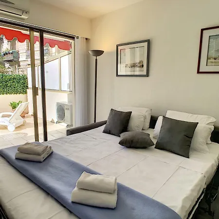 Nestor&jeeves - Le France Terrasse - - Very Close Sea